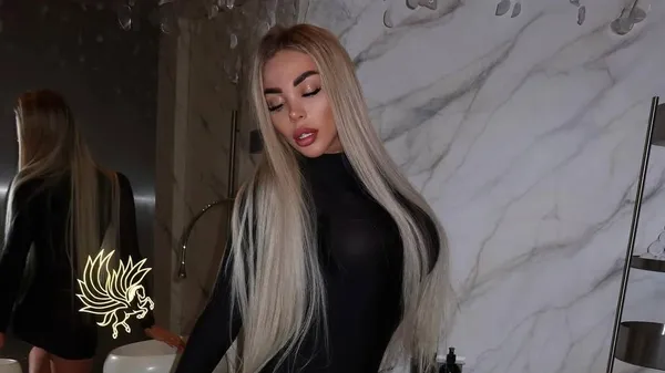 Любка Алефіренка звабила фанів гарячим образом за кермом – мережа не витримала спокуси