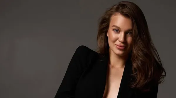 Пасія Брагару збурила Інстаграм палким кадром зі спогадів – звабливість на тлі райської насолоди