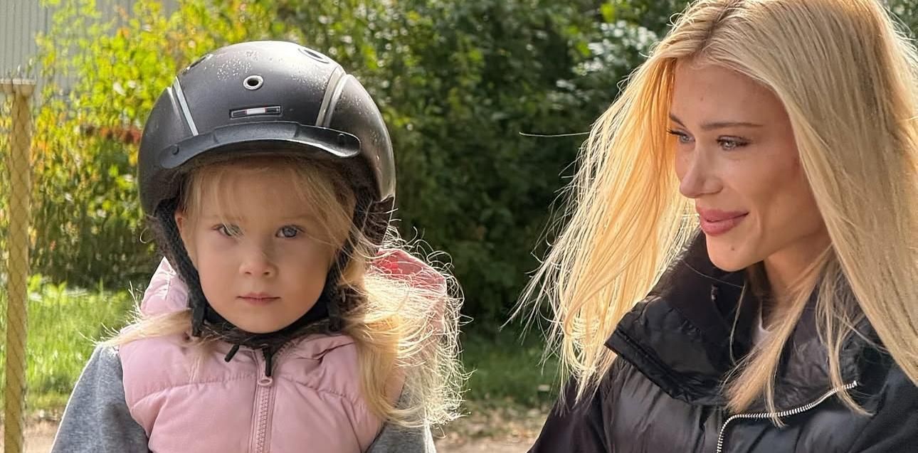 Обраниця Коноплі зачарувала сімейним відео з донечкою – ніжність у кожному русі