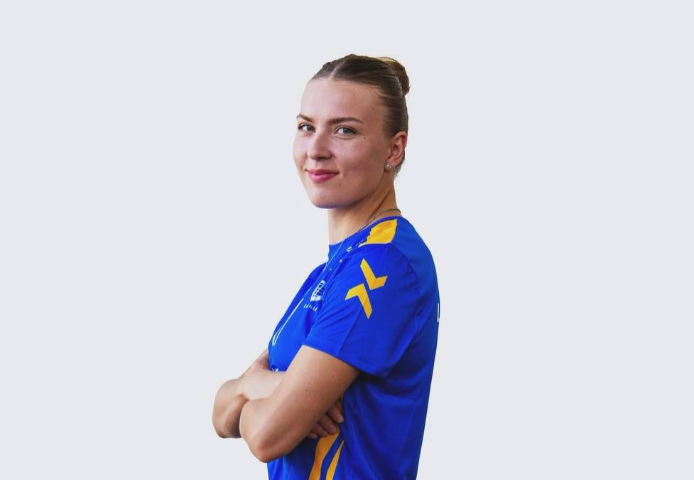 Соблазн без границ: украинская волейболистка засветила жаркие места в самых пикантных ракурсах