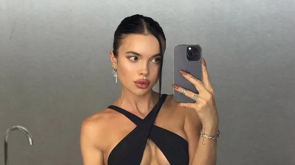 Колишня Кравця зацікавила аудиторію неперевершеним виглядом – мережа завмерла від захвату