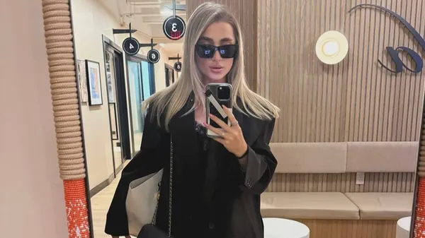 Українська каратистка в ролі вогняної блондинки скорила всіх наповал – гламур у всій красі