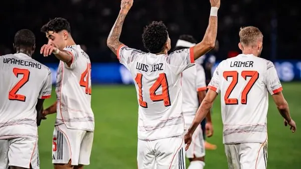 От героя до изгоя за 45 минут: как "Бавария" вдесятером поставила на место ПСЖ