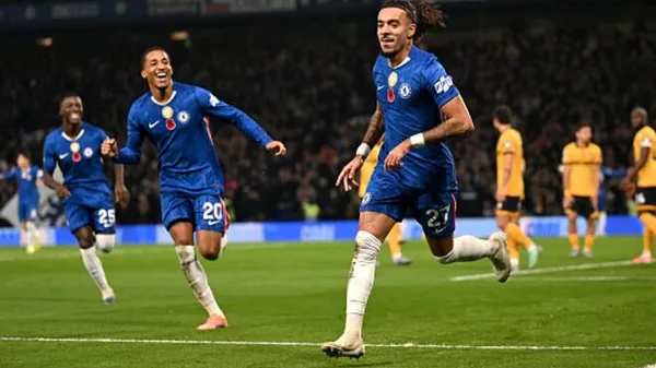Челсі грається у лідера: розгром "вовків" та гол, якого чекали 22 роки
