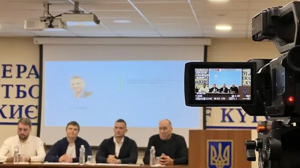 Суддю в смартфон! Як київський футбол оголосив війну паперовим протоколам