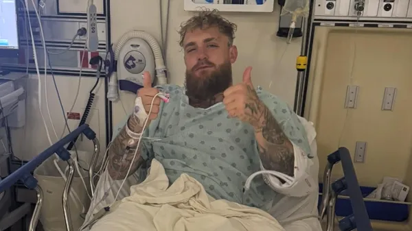 Зламана щелепа, блендер і хот-дог за $6000: Джейк Пол знає, як святкувати поразки