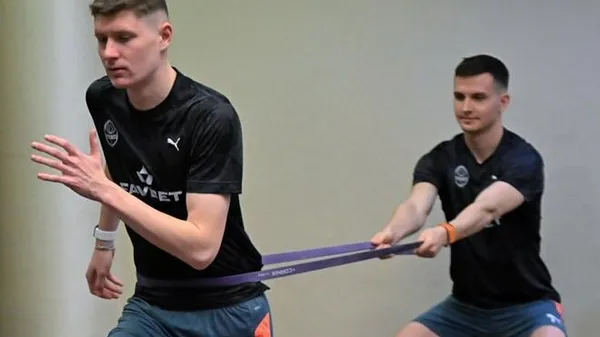 Шахтер в Кракове: автобусный марафон, таинственная "активация" и финальный бой с "Риекой"