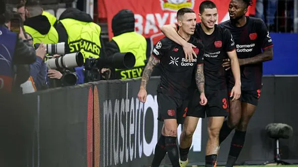 От автогола до спасения на 88-й: "Байер" и "Ньюкасл" устроили триллер в Лиге чемпионов