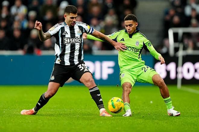 Серцевий напад на 92-й хвилині: юний герой витягує Ньюкасл у півфінал Кубка ліги