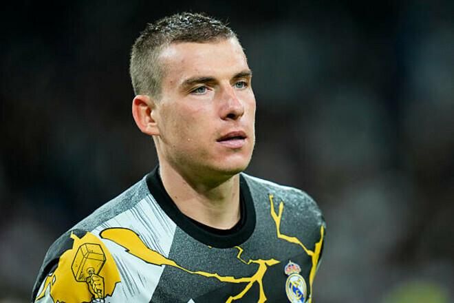 Лунін, обличчя форварда і сліпий арбітр: як українцю пробачили очевидний пенальті