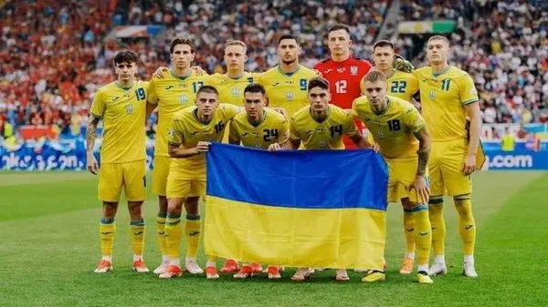 УЕФА выписал счет: сколько стоит правда о России и забег фаната на поле?