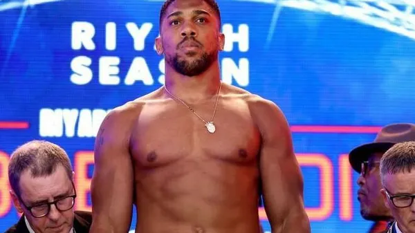 Спочатку зламав щелепу, а потім пішов до мами: джентльменський нокаут від Ентоні Джошуа