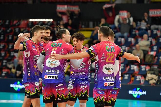 Плотницкий едва не опозорился: как "Перуджа" получила холодный душ от чешских "Львов" и устроила камбэк