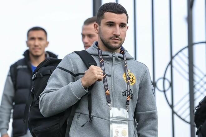 Не Роналду, але теж легенда: український захисник залишається в Киргизстані, де вже виграв трофей з майбутнього