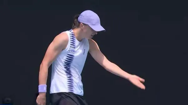 Падіння королеви: Свьонтек сенсаційно пакує валізи з Australian Open. Її зупинила екс-росіянка