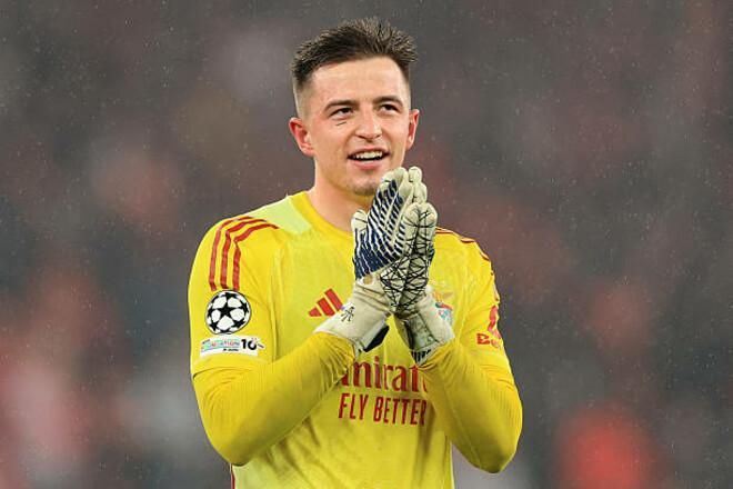 Вратарь > Нападающий? Трубин забивает за "Бенфику" и одним ударом ставит на место звезду "Реала"