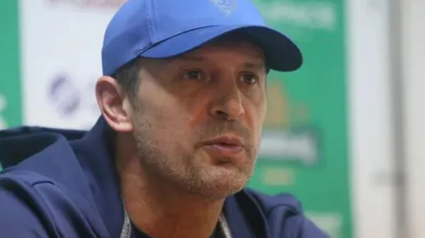 Жизнь после "Динамо": пока Саленко ищет виновных, Шовковский взялся за дубинку