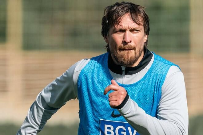 Вино з горла або хук правою: Усик знайшов ідеальну мотивацію для Полісся