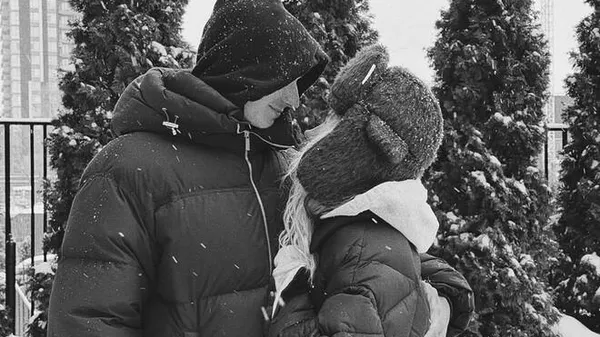 Бражко, Квіткова та бабуся: зірка "Динамо" показав своє головне тріо поза полем