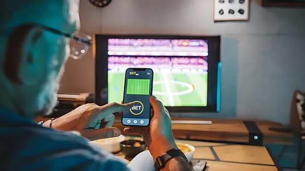 Спорт на продаж: 2025 рік побив рекорди з "дивних" матчів, а букмекери рахують прибутки