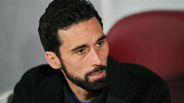 Дружній вогонь у Мадриді: захисника Реала винесли на ношах після зіткнення з одноклубником