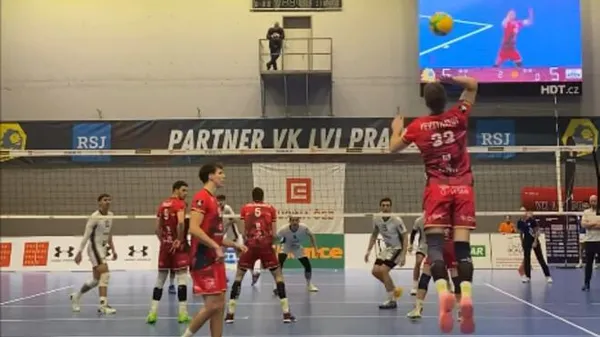 Українець веде 'Левів' до трону: празький клуб влаштував розгром і скористався помилками конкурентів