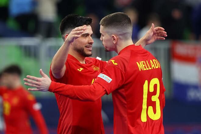 Іспанці забили за всіх: курйозний автогол ледь не позбавив "Фурію Роху" фіналу Євро