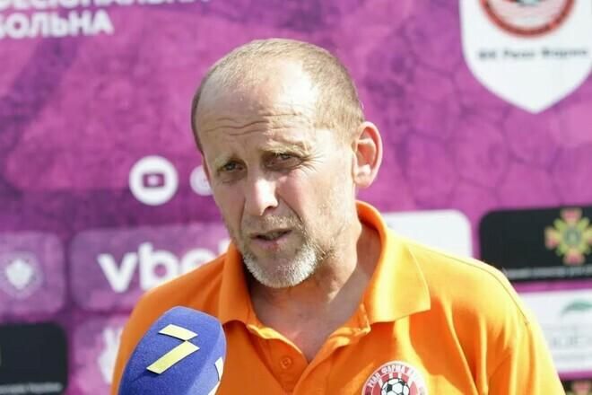 Награвся? Ні, не чув! 60-річний президент клубу, який відмовляється йти з поля