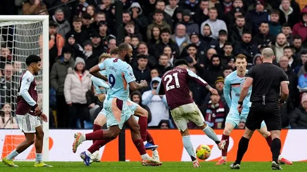 Чудо на Вилла Парк: как Брентфорд вдесятером унизил Астон Виллу