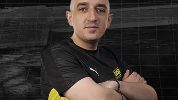 "Сумасшедший СЕО": NAVI жестко поставили на место клуб Зинченко из-за слухов о трансфере