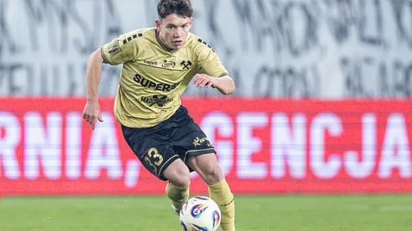 Наш козак у Польщі: Хлань ефектним голом завоював місце у збірній туру