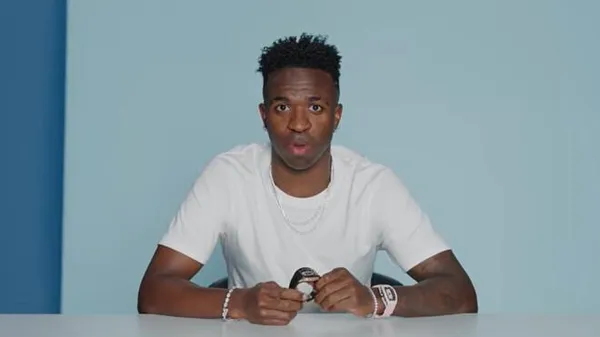 Годинники за голи, парфуми для впевненості та Fortnite: що ховає Вінісіус за образом скандаліста