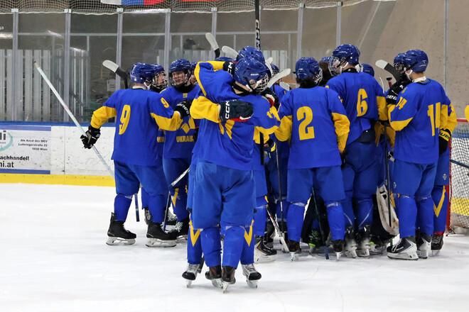 Не числом, а вмінням: юніори України показали данцям, як забивати у меншості