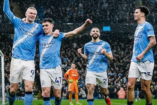 Легенди 'МЮ' ведуть свій 'Солфорд' на бійню? 'Ман Сіті' готує чергове шоу в Кубку Англії