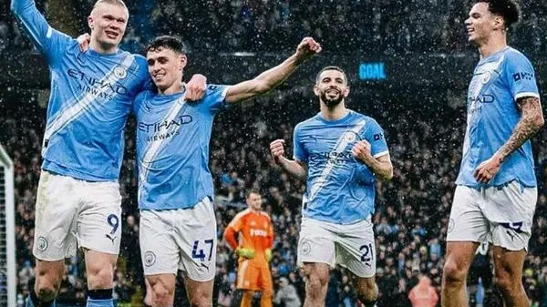 Легенди 'МЮ' ведуть свій 'Солфорд' на бійню? 'Ман Сіті' готує чергове шоу в Кубку Англії