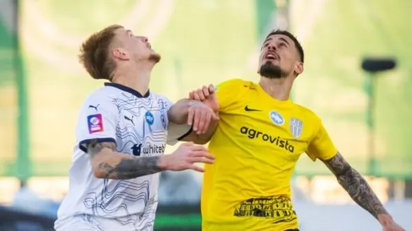 Сповідь симулянта: гравець УПЛ чесно розповів, як намагався "намалювати" пенальті, але VAR був проти