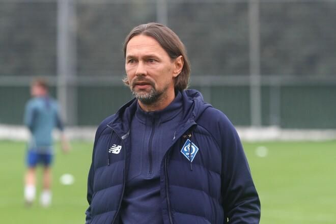 Залізний порядок чи дідівщина? Тренер Динамо пояснив, чому молодій зірці не дали пробити пенальті