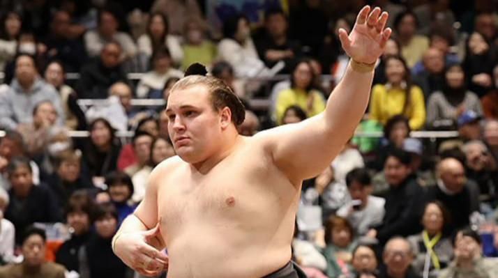 Остановите его, если сможете: Легенда сумо дал соперникам украинца Аонишики безнадежный совет