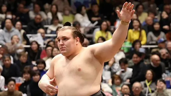 Остановите его, если сможете: Легенда сумо дал соперникам украинца Аонишики безнадежный совет