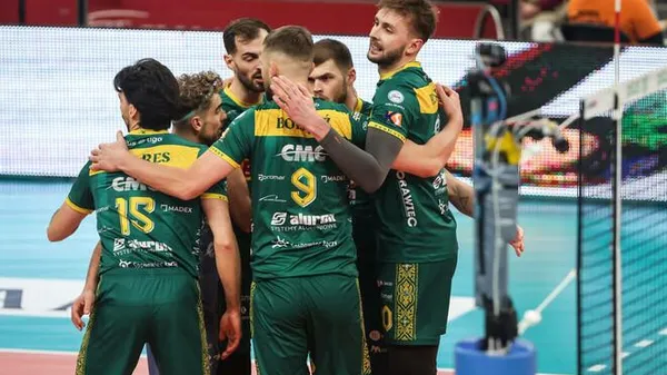 Нерви, драма, камбек: команда Гладира влаштувала трилер, але втримала лідерство