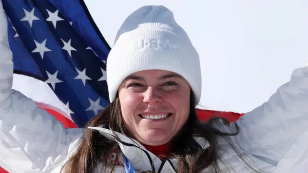 Олимпийское золото с AliExpress? Медаль чемпионки не пережила радости и развалилась в прямом эфире