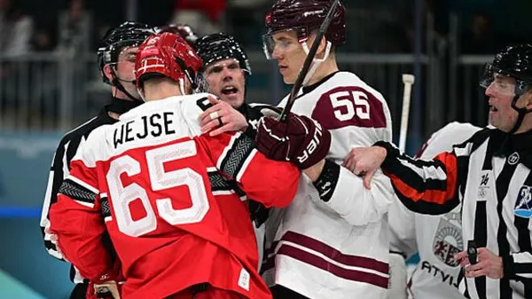 Данський урок хокею: Латвія прокинулася запізно, але влаштувала драму