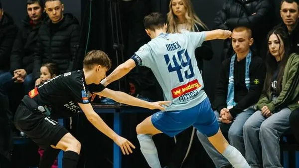 День копіпасту в українському футболі: 18-й тур завершився двома ідентичними трилерами