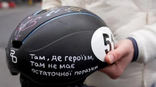 Героїзм під наліпкою: як спортивні бюрократи змусили українця ховати слова Ліни Костенко на Олімпіаді