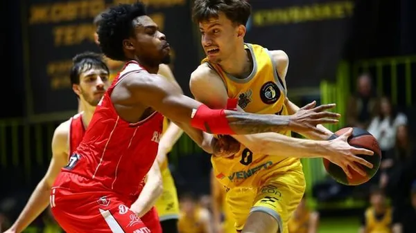 Не заслужив? Михайло Бублик передає привіт диванним експертам