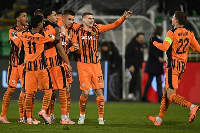 Господарі чи гості? Шахтар приймає Карпати на 'Арені Львів' у битві з очевидним фаворитом