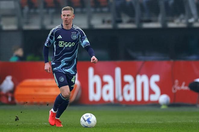 Дебют з присмаком розчарування: Зінченко нарешті вийшов за «Аякс», але свято довелося відкласти