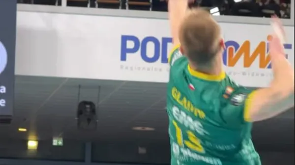 Корона впала: клуб українця Гладиря отримав болючого ляпаса у польському дербі Ліги чемпіонів