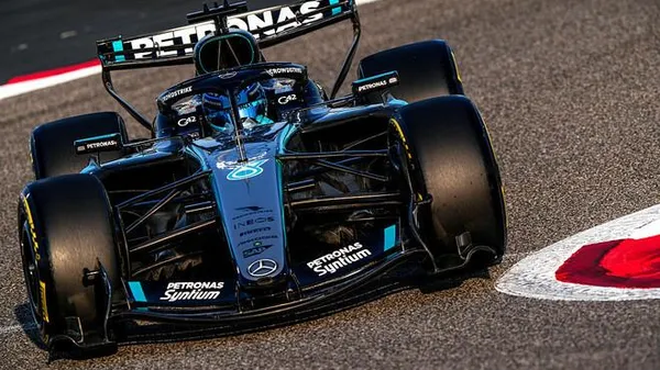 Королівські перегони у тумані: Мерседес блефує, Феррарі дивує, а Ред Булл здивував сам себе