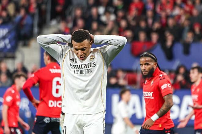 Коліно розбрату: Мбаппе відмовився від операції, а "Реал" отримав суперзірку "на уколах"